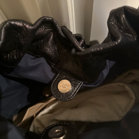 Cole Haan handbag leather excellent condition like new - Picture 10 of 16